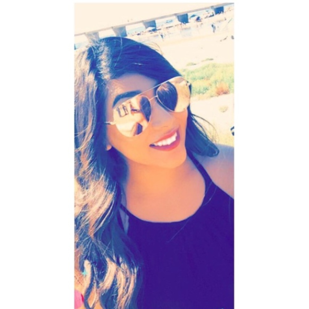 Meet your Posher, Jacqueline